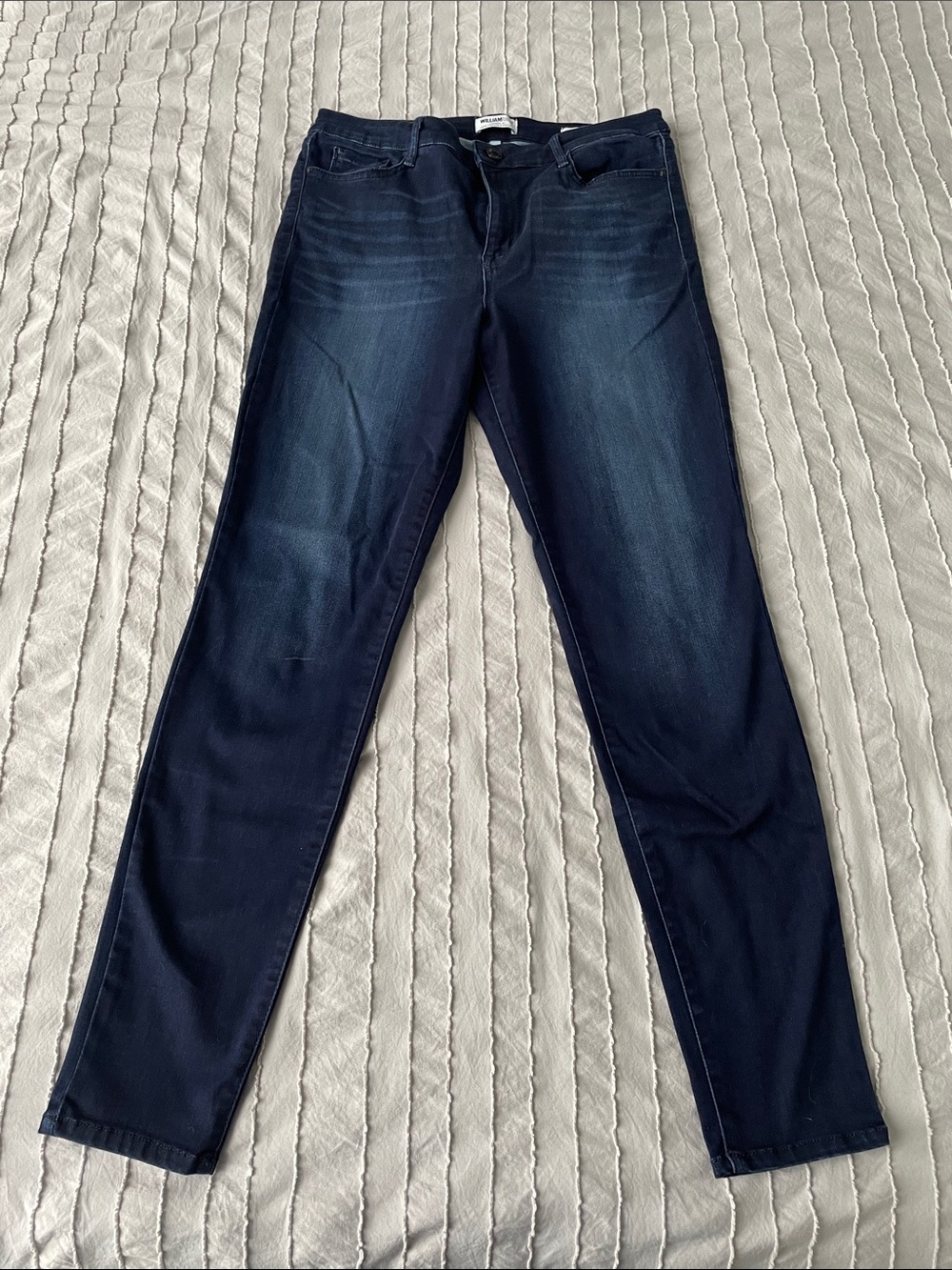 William Rast dark wash high waisted skinny jeans size 31, stretchy, gently worn